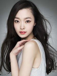 王蔚蓝个人资料,才华横溢的年轻艺术家，探索艺术与生活的完美融合